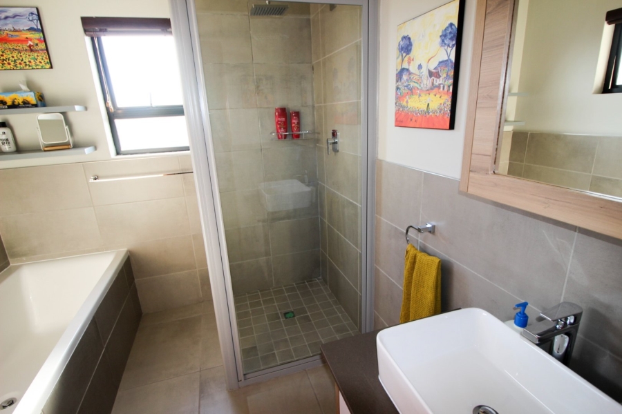 3 Bedroom Property for Sale in Wild Olive Estate Free State